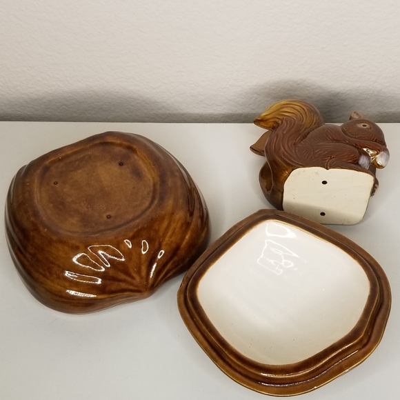 Squirrel Napkin Holder Chestnut Treat Dish Ceramic 3pc Set - Picture 11 of 16